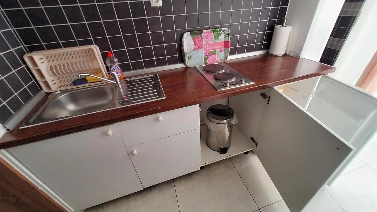 Economy Apartment 12 Sleeps 3 Guests Split